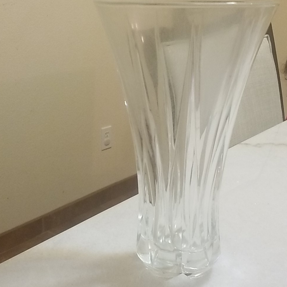 Tall Glass Flower Vase - Picture 1 of 3